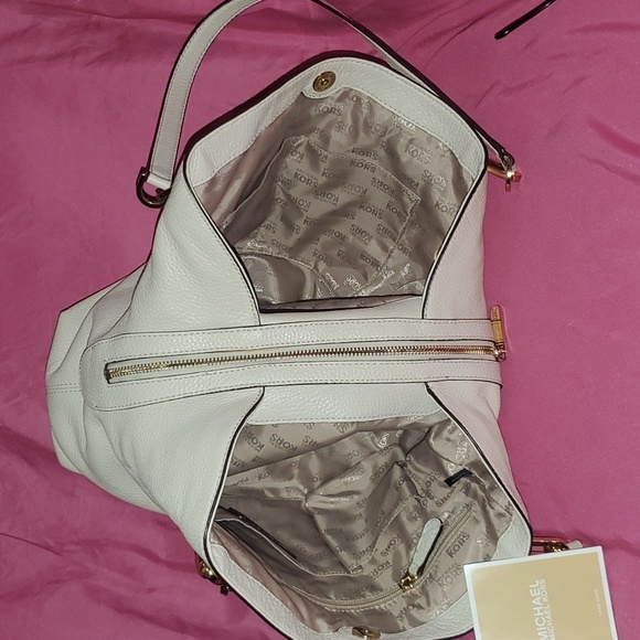 BNWT:  MICHAEL KORS LEATHER BAG - Picture 7 of 16